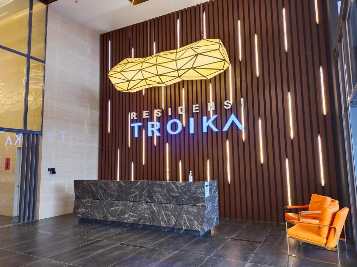 Cmk Troika Apartmen#Free Netflix Кота Бару Екстериор снимка