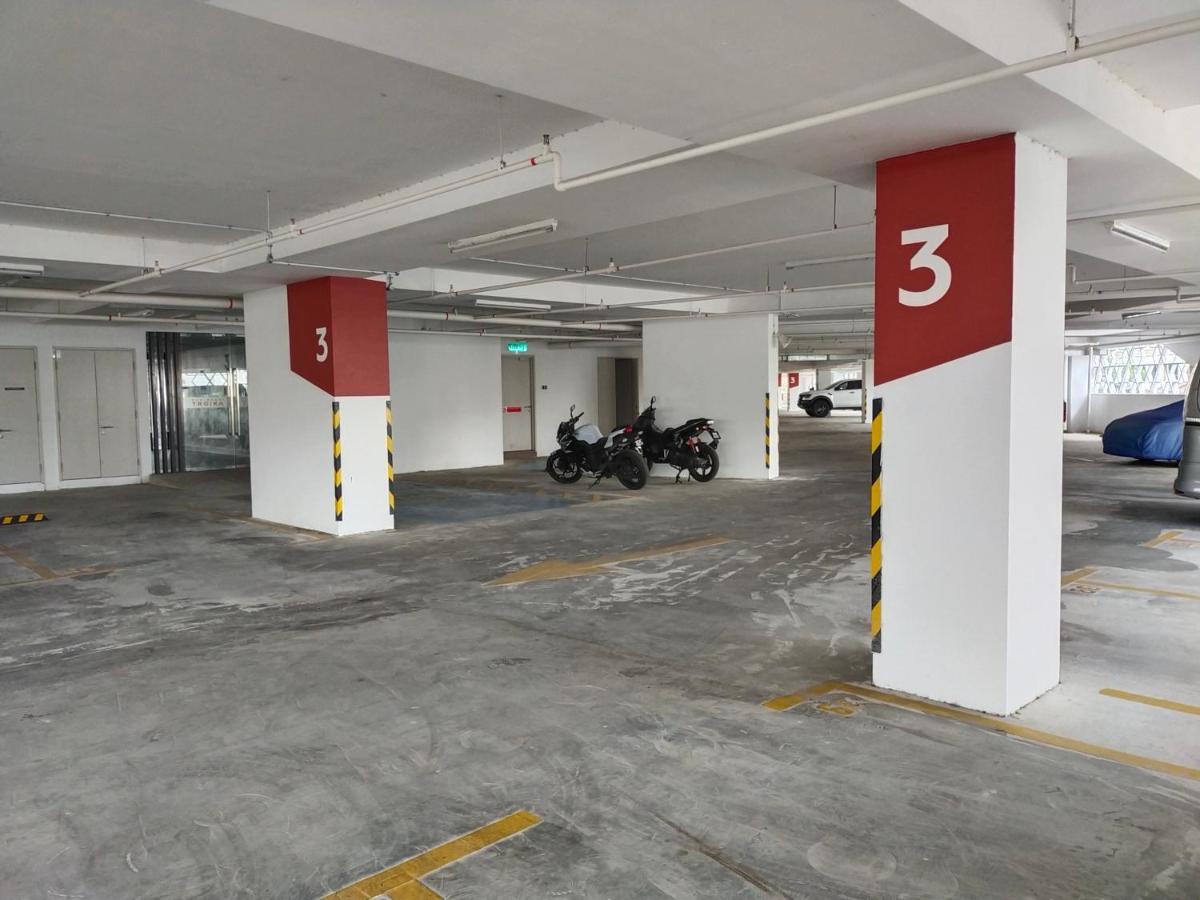 Cmk Troika Apartmen#Free Netflix Кота Бару Екстериор снимка