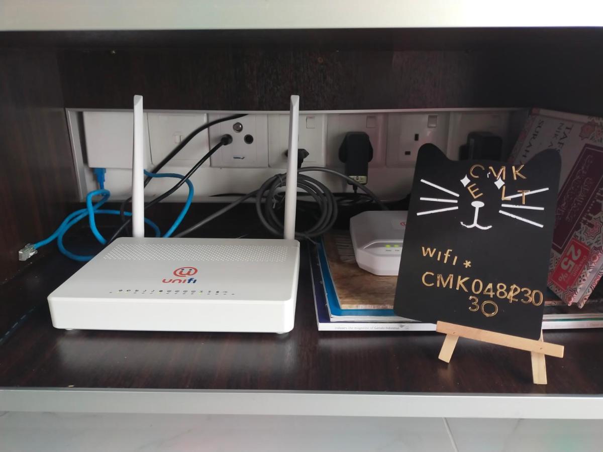 Cmk Troika Apartmen#Free Netflix Кота Бару Екстериор снимка