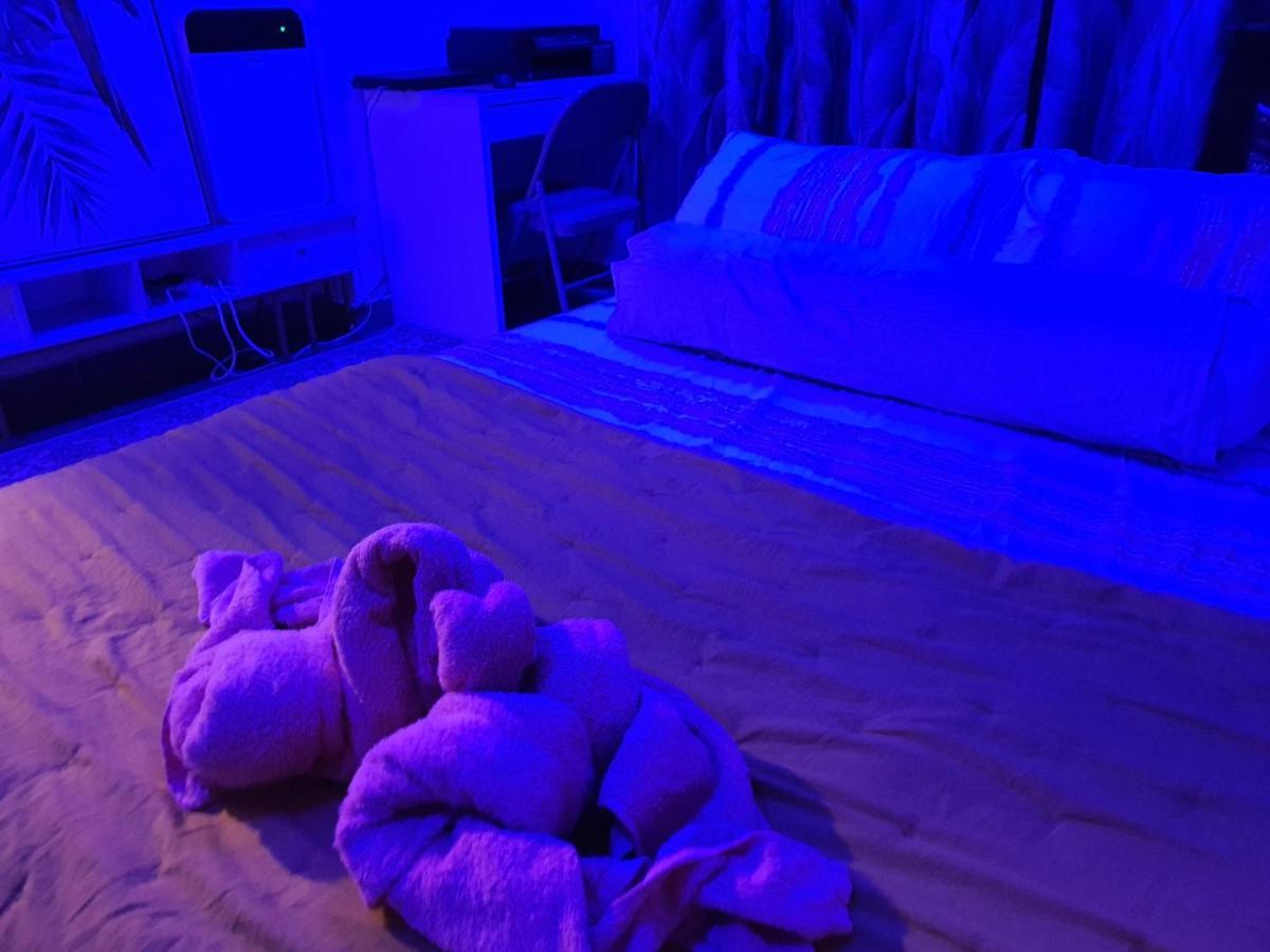 Cmk Troika Apartmen#Free Netflix Кота Бару Екстериор снимка